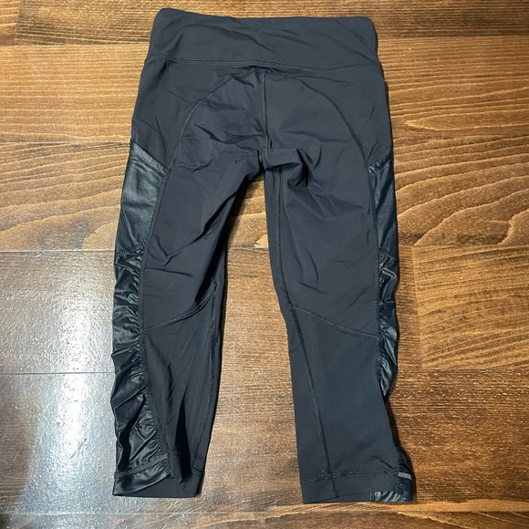Lululemon- Fast and Free Size 2 - Picture 2 of 6